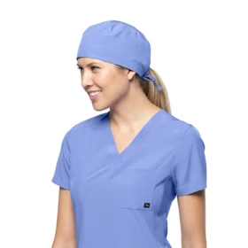 Gorro médico color azul lavanda de Tasha & Me, diseño con elástico.