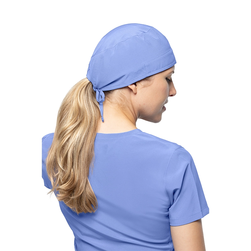 Gorro médico color azul lavanda de Tasha & Me, diseño con elástico. Posterior