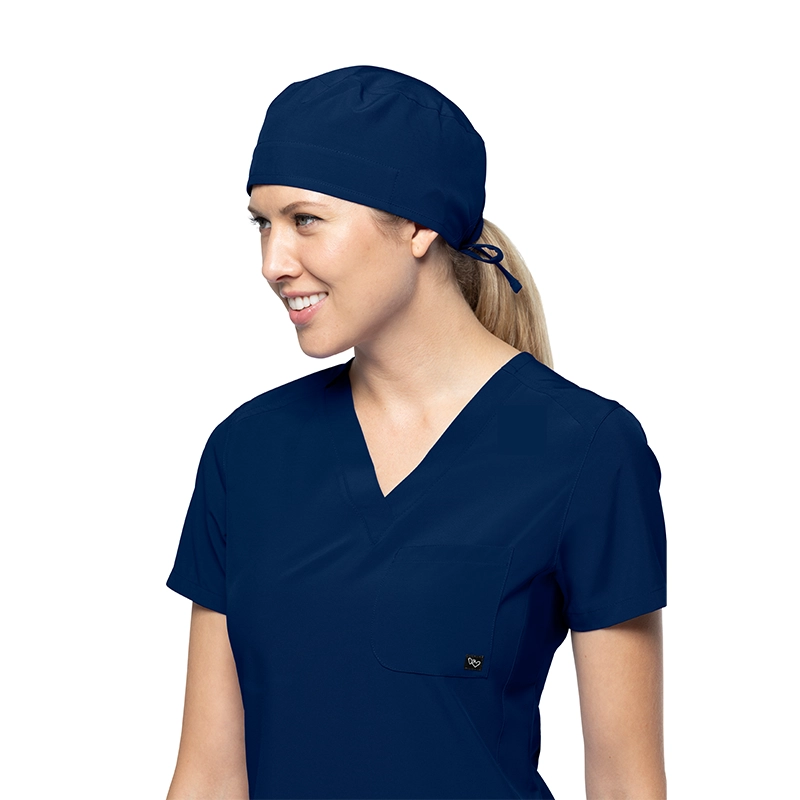 Gorro médico azul marino de Tasha & Me, cómodo y profesional.